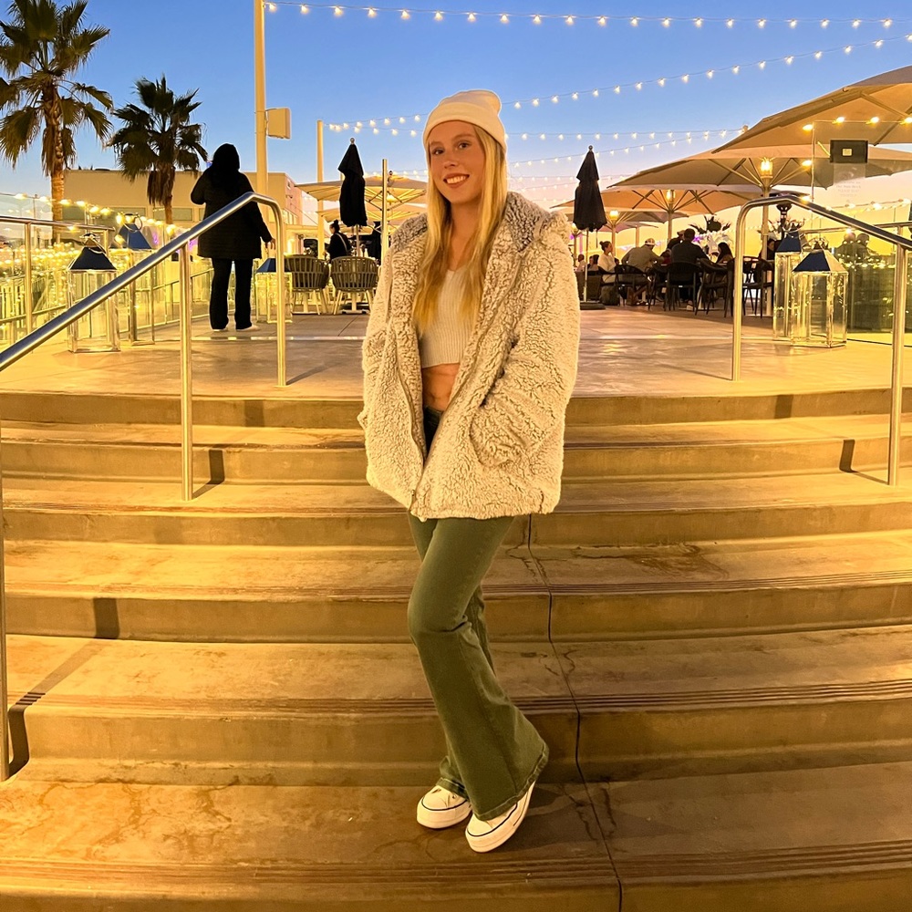 Meet your Posher, Blake